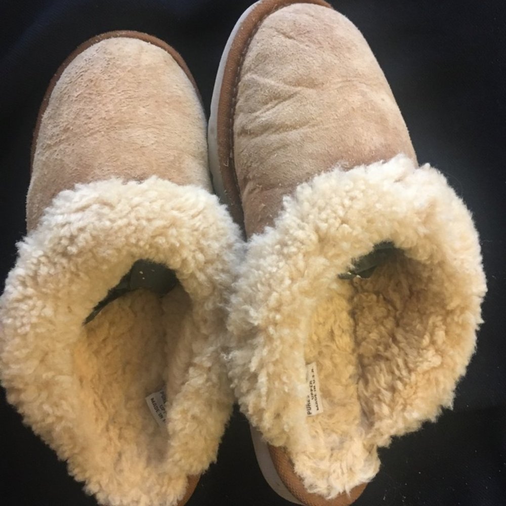 Ugg Sheepskin Scuffs, Barely Worn, Wm. Size 6.5 -… - image 1
